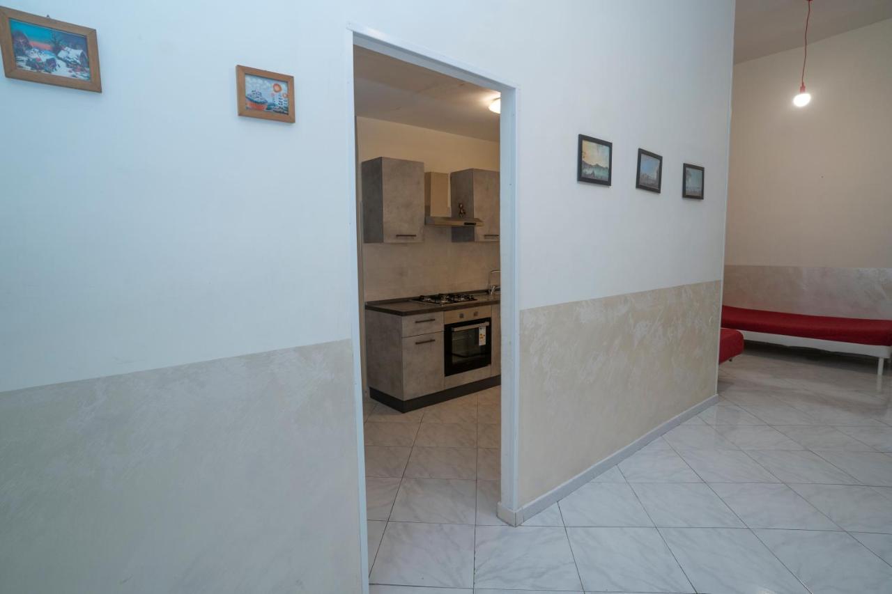 Flyresidence Garibaldi Naples Exterior photo