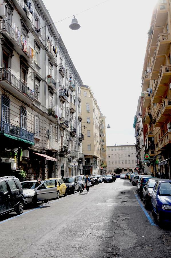Flyresidence Garibaldi Naples Exterior photo